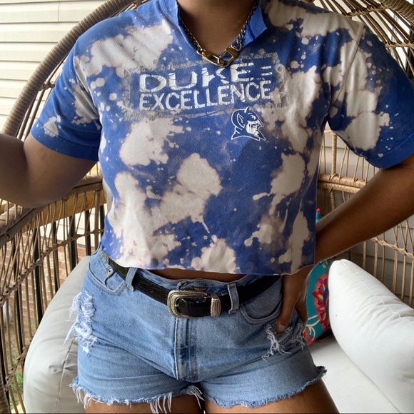 STARTER Tops - Duke Blue Devils Custom One Of A Kind Bleach Splatter V Neck Crop Top SZ L